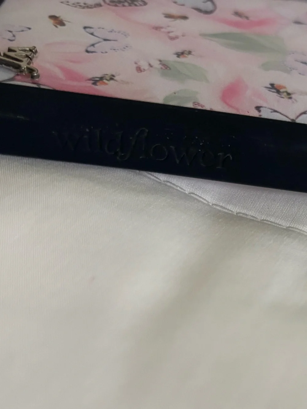 Wildflower case- Fresh from the garden